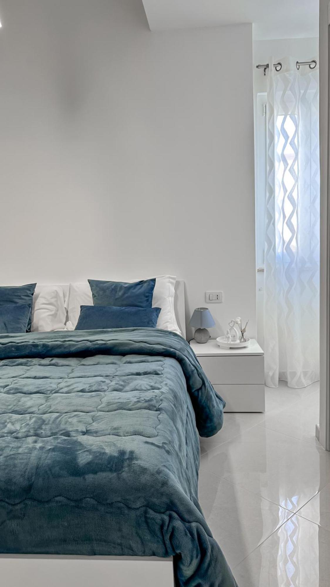 La Perla Azzurra Apartment *